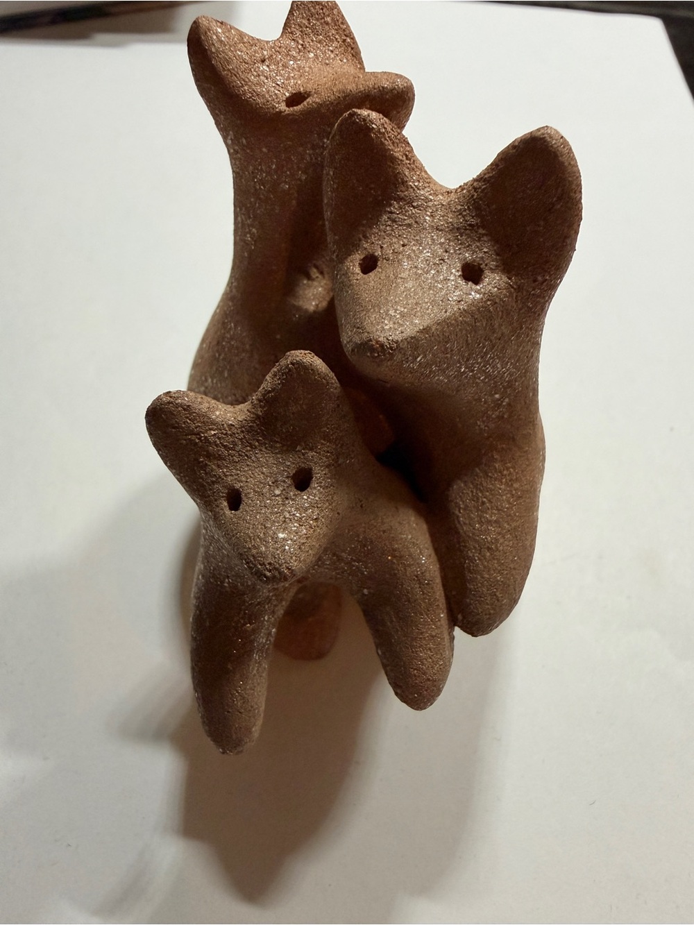 Vintage Taos Pueblo Micaceous Clay Three‎ Bear Family Jason Mondragon Pottery - Picture 5 of 5